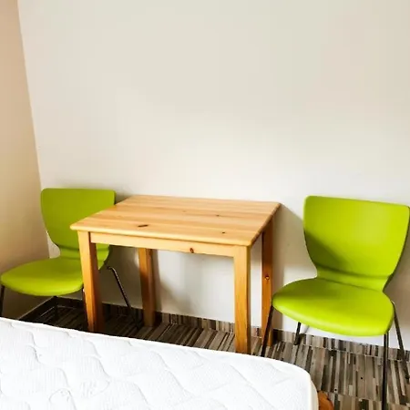 Koeroestorok Apartmanhaz Апартаменты Чонград