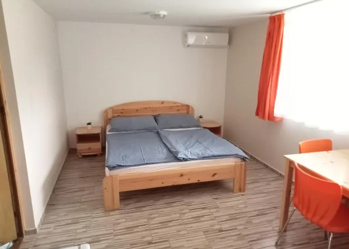 Apartmán Koeroestorok Apartmanhaz Csongrád