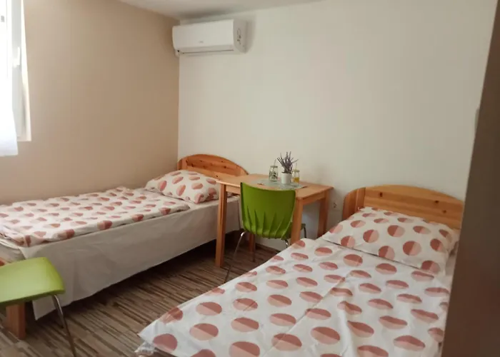 Koeroestorok Apartmanhaz Lejlighed Csongrád
