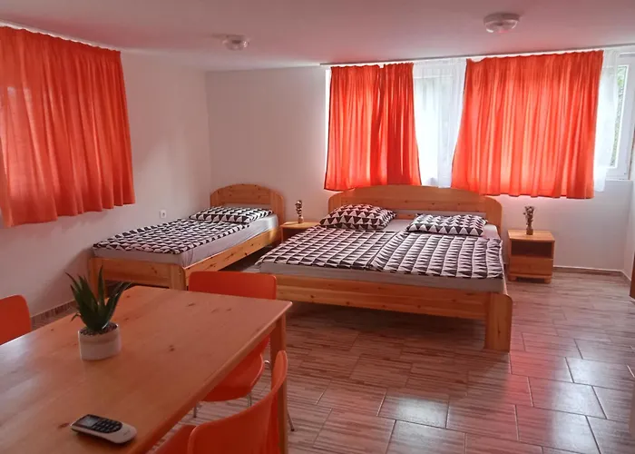Koeroestorok Apartmanhaz * Csongrád
